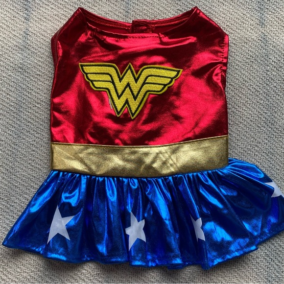 Wonder Woman Dog Pet Halloween Costume Size Small - Picture 1 of 7